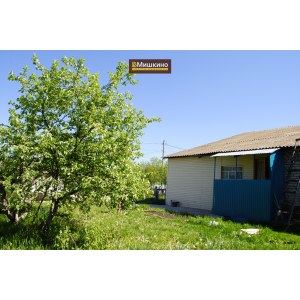 Продаётся квартира в двухквартирном доме в селе Мишкино